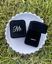 Load image into Gallery viewer, Velvet Ring Box - rectangle