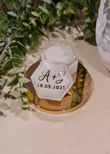 Load image into Gallery viewer, Velvet Ring Box - Hexagon