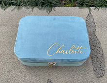 Load image into Gallery viewer, Velvet Jewellery Box