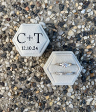 Load image into Gallery viewer, Velvet Ring Box - Hexagon