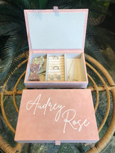 Load image into Gallery viewer, Jewellery Box