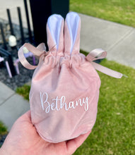 Load image into Gallery viewer, Velvet Easter Bunny Bag
